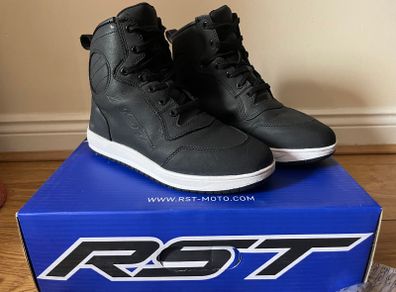 SALE      RST Ladies HiTop Moto CE Waterproof Sneaker - Size 6