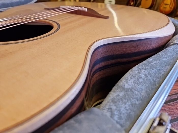 Lowden O-35