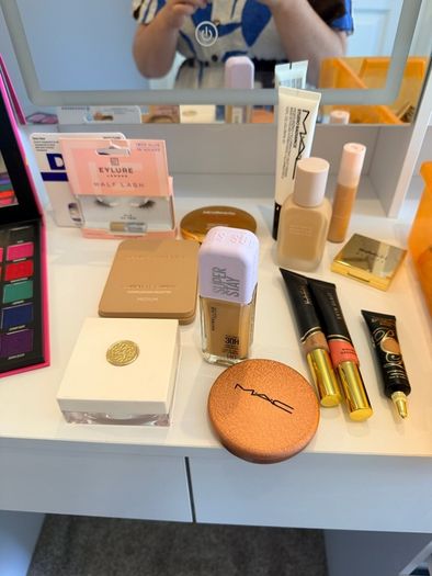 makeup