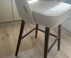 Laura James Kitchen stool