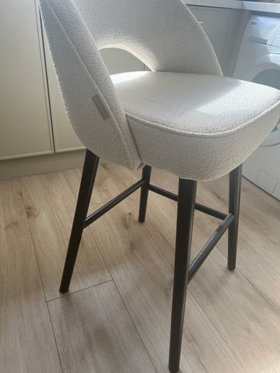 Laura James Kitchen stool