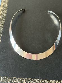silver chocker