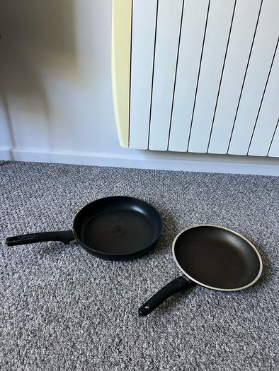 set of frying pans