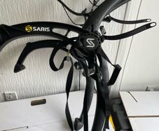 Saris Bones EX3 bike rack with hatch huggers