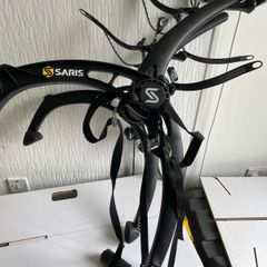 Saris Bones EX3 bike rack with hatch huggers