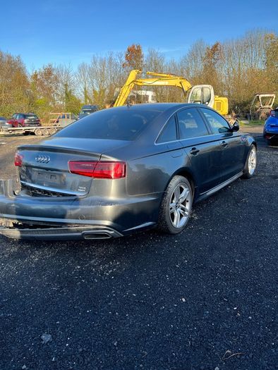 Breaking audi a6 c7 2016 2.0tdi cnha qlx lz7s