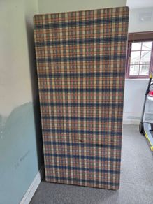 Single bed with storage drawers