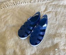Kids jelly shoes size 1