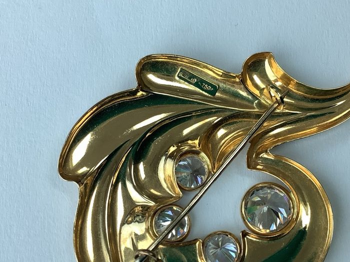 Arezzo 762 AR 750 pristine vintage 18k Italian gold, leaf brooch