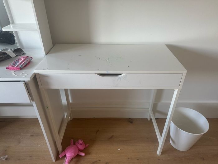 Ikea desk ideal for kids