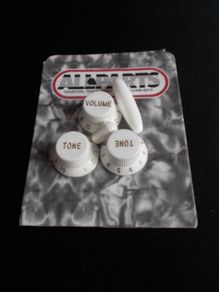 Stratocaster Replacement Knob Set 1 Vol 2 Tone Trem & Switch Tips