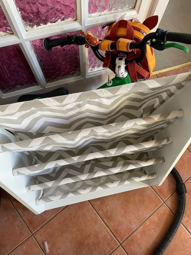 Beautiful kids bookshelf