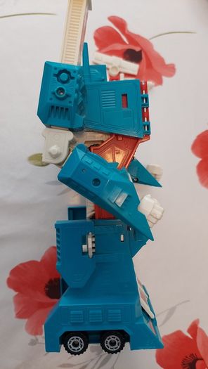 Transformer / toy