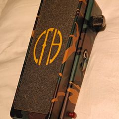 Dunlop DB01 Dimebag Darrell Cry Baby From Hell Wah (Original Green Camo)