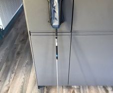 Wilson D9 mens driver regular shaft loft 10.5