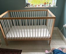 Mokee Mini Cot, 1200mm x 600mm, with Aloe Vera mattress