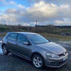 142 Volkswagen Golf