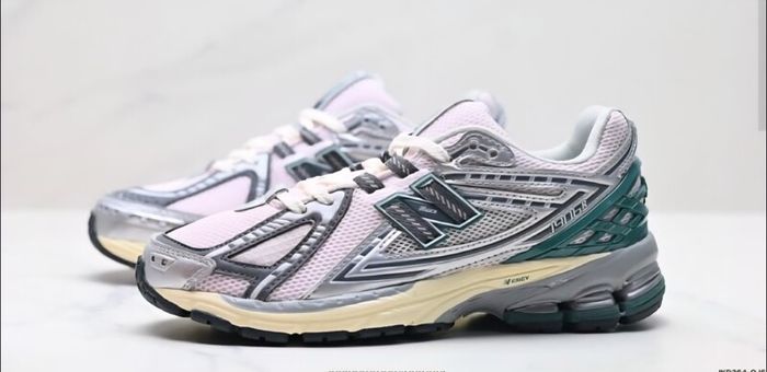 New Balance ladies trainers
