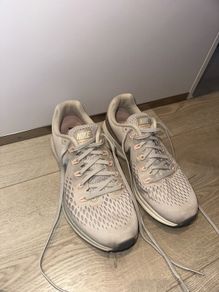 Nike Women's Air Zoom Pegasus Runners - Size UK 5.5