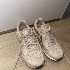Nike Women's Air Zoom Pegasus Runners - Size UK 5.5