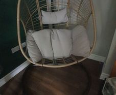Egg chair