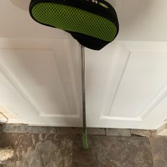 Spectra Hippo Golf putter w Matching headcover (RH)