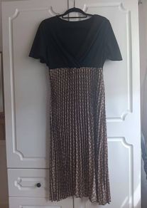Patterned Midi dress.