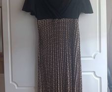 Patterned Midi dress.