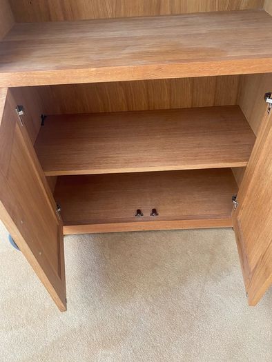 display cabinet / bookcase with a lower cupboard.