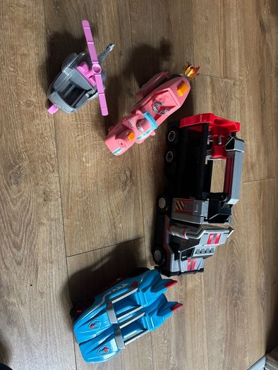 paw patrol vehicles never used