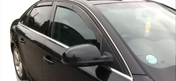 Wind deflectors