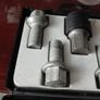 mercedes lock nut set Image 2