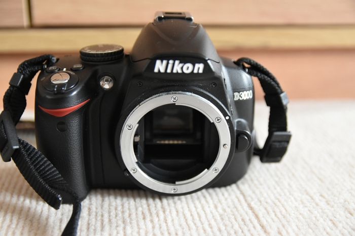 Nikon D3000 camera body - faulty