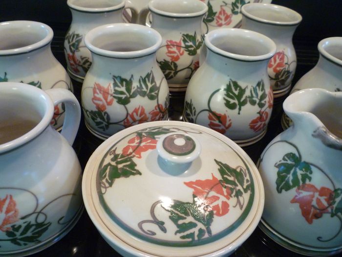 Stoneware Jackson Pottery Coffee tea service 12 pieces. IMMACULATE. CLASSIC STONE WARE