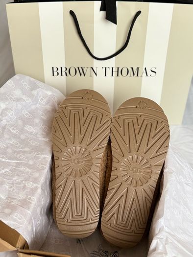 NEW UGG Tasman Maxi Curly