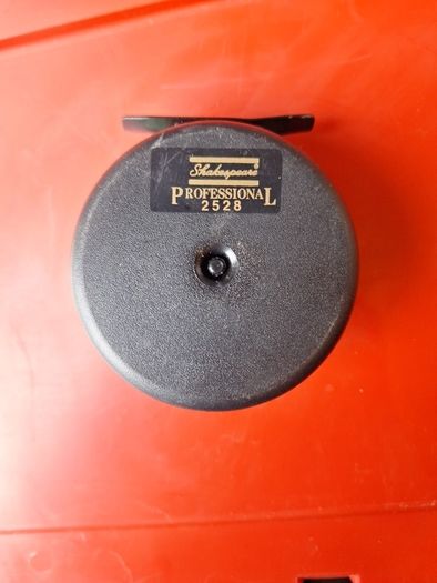shakespeare  professional 2528 fly reel