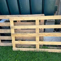 Wooden pallets