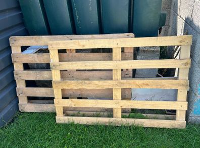 Wooden pallets