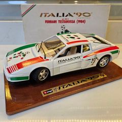 Italia 90 Ferrari Testarossa Bburago 1/18