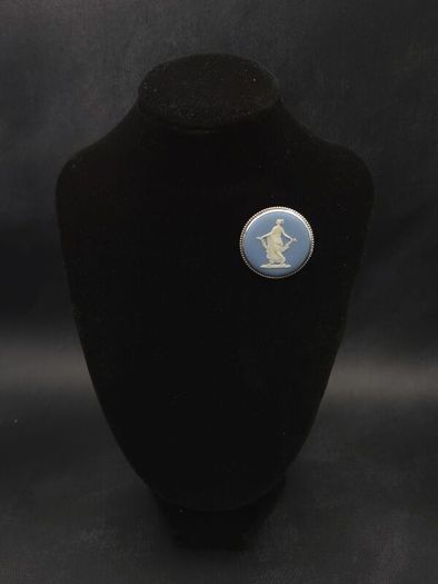 925 Vintage 1973 Wedgwood Sterling Silver Cameo Fully Hallmarked Brooch