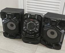 Samsung Giga Sound System 230W Bluetooth  CD Dual USB Stereo
