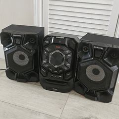 Samsung Giga Sound System 230W Bluetooth  CD Dual USB Stereo