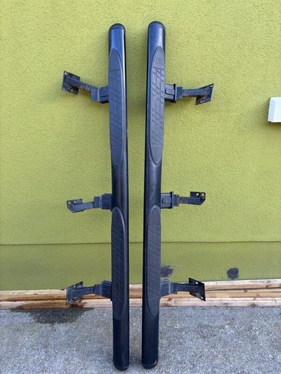 Kinsealy pets Jobs: VW Amarok side steps