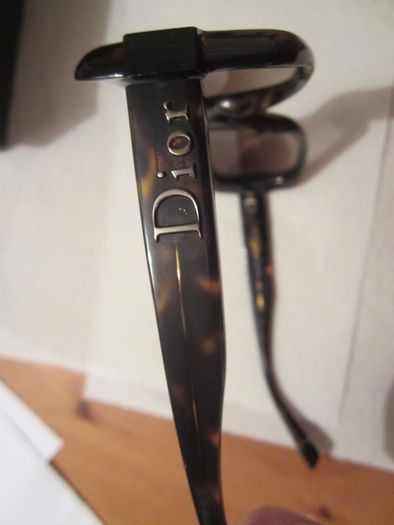 Christian Dior   60 S   2 Color 036cc