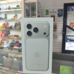 Iphone 17 Pro, 256gb, Brand New Sealed, Unlock Sim Free