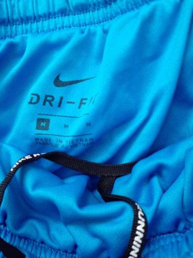 Nike shorts size M