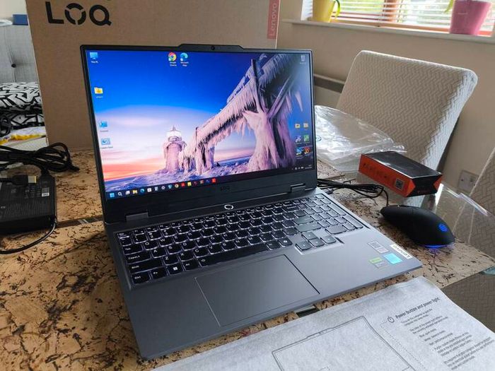Gaming Laptop Lenovo Loq i5 12450hx 8/12 RTX4050 6gb 105w 16gb Ddr5 512GB Nvme 15.6" 144hz 1080p 300nits 100% sRGB Win11 Warranty Receipt