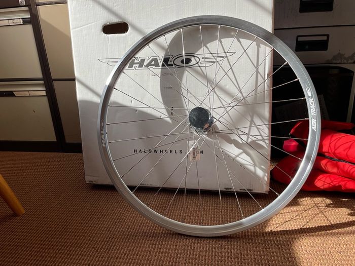 Bicycle wheel