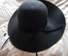 Black Floppy Hat