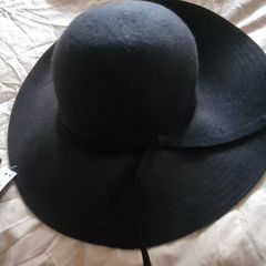 Black Floppy Hat